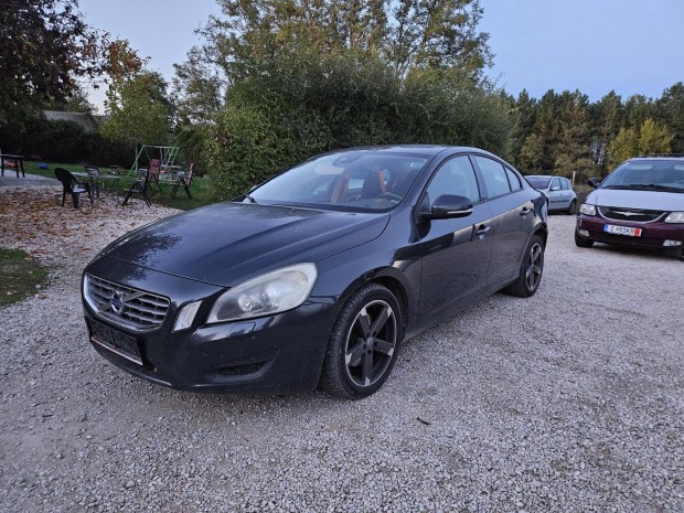 Volvo S60 2.0 D [D3] Kinetic